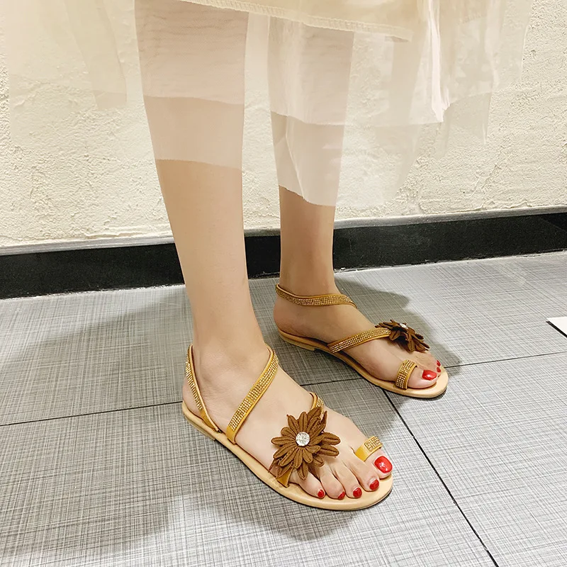 Women Sandals Summer Water Drill Flats Shoes Woman Crystal Flowers Toe Clamping Girl Roman Beach Sandals Plus Size 43 Drop Ship
Women Sandals Summer Water Drill Flats Shoes Woman Crystal Flowers Toe Clamping Girl Roman Beach Sandals Plus Size 43 Drop Ship