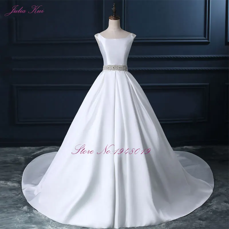 Liyuke High-end Custom Elegant Satin Wedding Dresses 2017 Scoop Neckline With Beading Sash Ball Gowns Robe de Mariage Plus Size
Liyuke High-end Custom Elegant Satin Wedding Dresses 2017 Scoop Neckline With Beading Sash Ball Gowns Robe de Mariage Plus Size