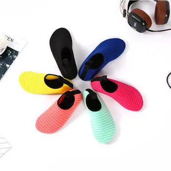 Men Aqua Shoes Summer Breathable Water Woman Sneakers Adult Beach Slippers Upstream Shoes Swimming Diving Socks Tenis Masculino
Men Aqua Shoes Summer Breathable Water Woman Sneakers Adult Beach Slippers Upstream Shoes Swimming Diving Socks Tenis Masculino