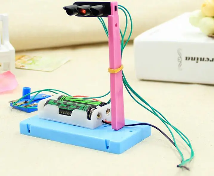 DIY Traffic Light Model Accessories Toy Making Invention Science Experiment Educational Toy Science Model Course Material
DIY Traffic Light Model Accessories Toy Making Invention Science Experiment Educational Toy Science Model Course Material