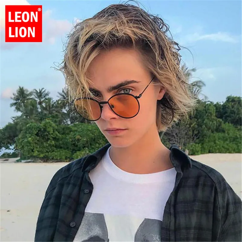 LeonLion 2019 Fashion New Men Sunglasses Vintage Metal Luxury Classic Glasses Women Retro Shopping Oculos De Sol Feminino UV400
LeonLion 2019 Fashion New Men Sunglasses Vintage Metal Luxury Classic Glasses Women Retro Shopping Oculos De Sol Feminino UV400