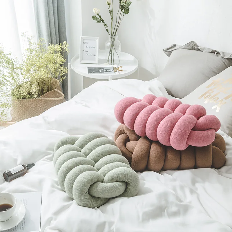 2019 New Knitted Cusion Knotted Cushion Throw Pillow Waist Back Cushion Home Sofa Bed Decor Dolls Toys For Kids Almofadas Home
2019 New Knitted Cusion Knotted Cushion Throw Pillow Waist Back Cushion Home Sofa Bed Decor Dolls Toys For Kids Almofadas Home