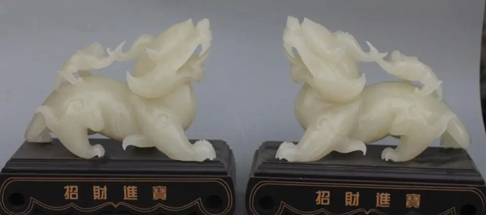 13"China Natural White Jade Pi Xiu Beast Unicorn Kylin Animal Statue Pair Statue
13"China Natural White Jade Pi Xiu Beast Unicorn Kylin Animal Statue Pair Statue