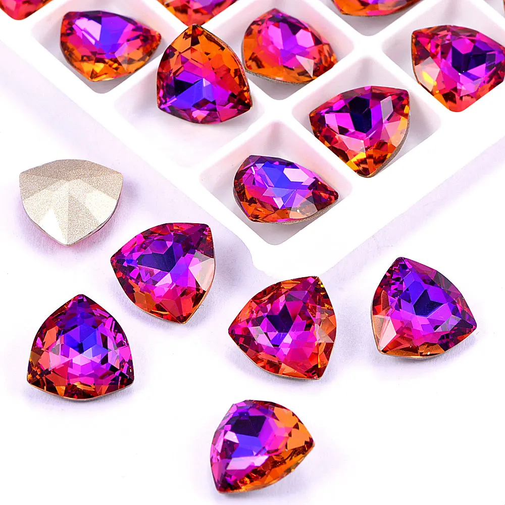 12mm Fancy Rhienstone Colorful Fat Tri-angle K9 Glass Rhinestones Crystal PointBack Rhinestone Gold Claw For Wedding Dress B3818
12mm Fancy Rhienstone Colorful Fat Tri-angle K9 Glass Rhinestones Crystal PointBack Rhinestone Gold Claw For Wedding Dress B3818