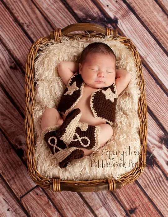 New Baby clothing Cowboy Boots and Vest Set Crochet Pattern Infant Costume Outfit Knitted Newborn Photography Photo Prop
New Baby clothing Cowboy Boots and Vest Set Crochet Pattern Infant Costume Outfit Knitted Newborn Photography Photo Prop