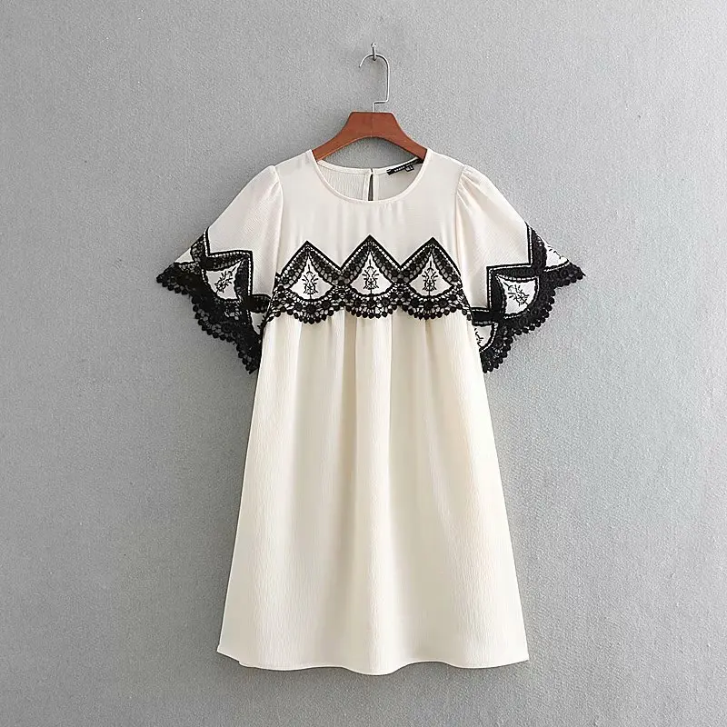 2019 new women sweet contrast color lace embroidery straight mini vestidos casual dress female short sleeve chic dresses DS1991
2019 new women sweet contrast color lace embroidery straight mini vestidos casual dress female short sleeve chic dresses DS1991