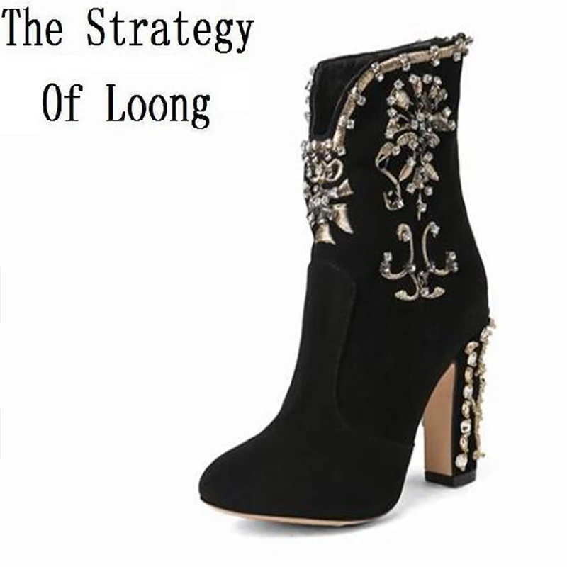 Women Genuine Leather Rhinestones Flowers Thick Block Heels Ankle Boots Plus Big Size Real Leather Winter Short Boots 20170126
Women Genuine Leather Rhinestones Flowers Thick Block Heels Ankle Boots Plus Big Size Real Leather Winter Short Boots 20170126