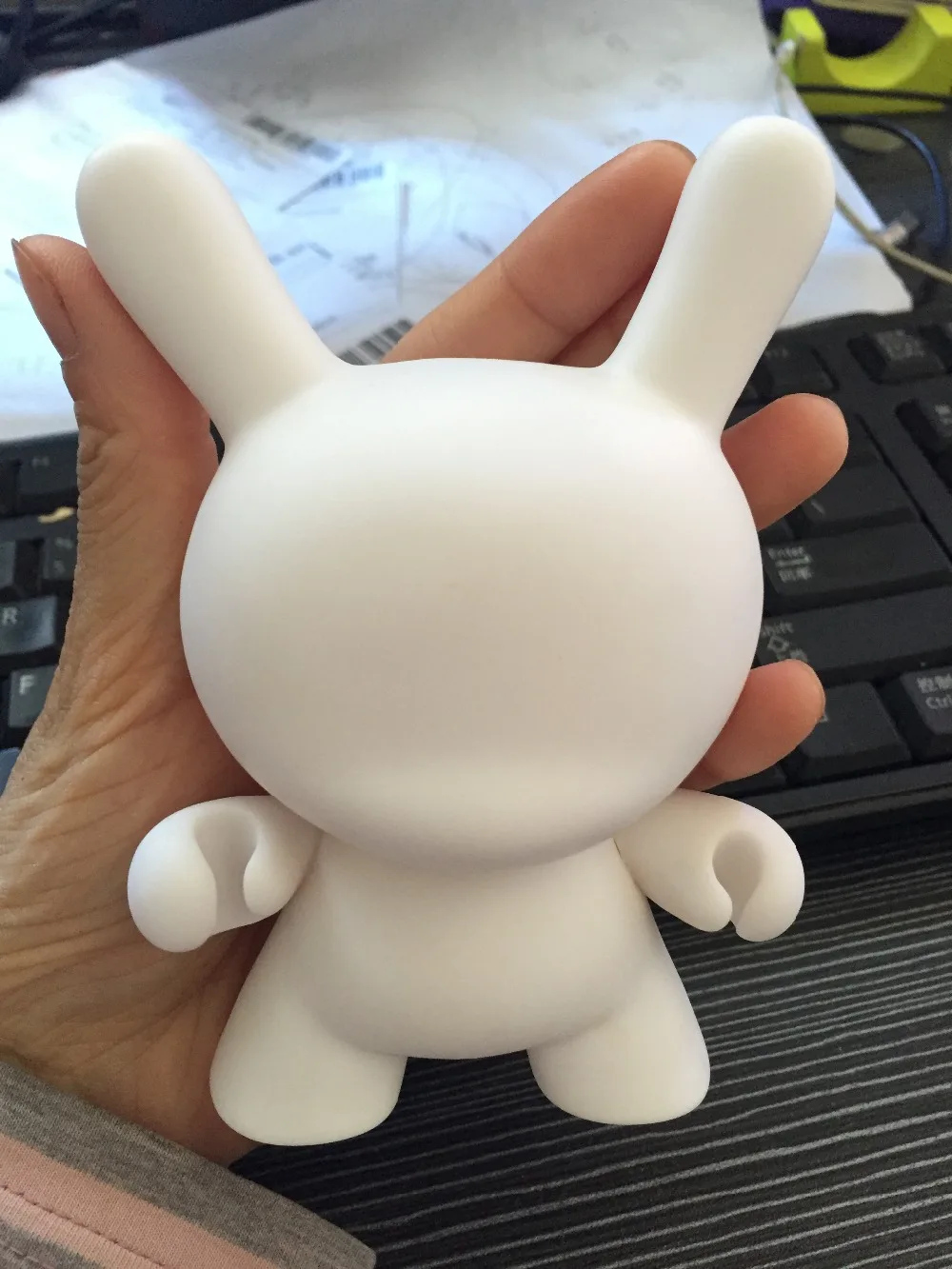 5pcs/Lot 4.4 inch Kidrobot Dunny white dolls do it yourself DIY Vinyl Art Figure toys With Opp Bag
5pcs/Lot 4.4 inch Kidrobot Dunny white dolls do it yourself DIY Vinyl Art Figure toys With Opp Bag