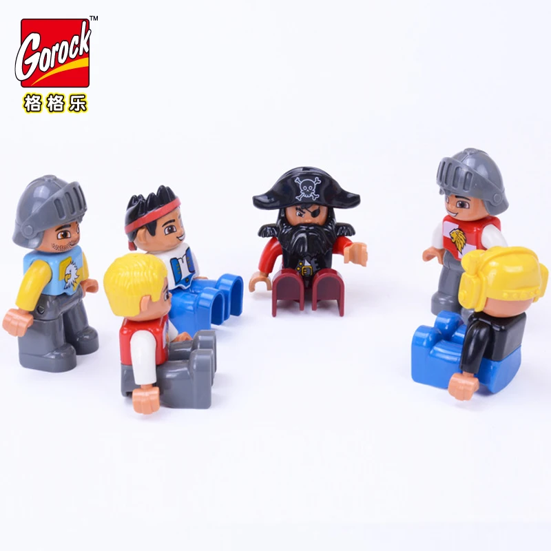 GOROCK 6pcs/Set Big Size Building Blocks for baby Character Figures Compatible big Family Police pirate Toys Christmas Gifts
GOROCK 6pcs/Set Big Size Building Blocks for baby Character Figures Compatible big Family Police pirate Toys Christmas Gifts
