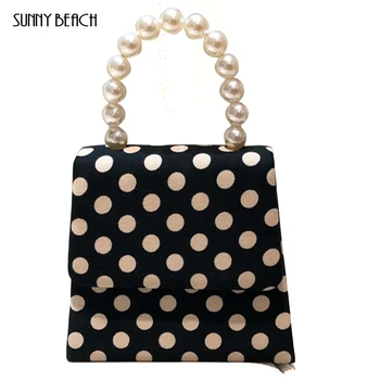 new Luxury Pearl Wave Point Small Square Bag Chain Hand-held Bill Shoulder Slant women bag samll bag 
new Luxury Pearl Wave Point Small Square Bag Chain Hand-held Bill Shoulder Slant women bag samll bag