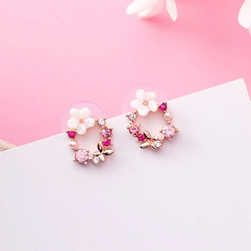 Cute Korean Colorful Rhinestone Shell Flower Circle Stud Earrings for Women Sweet Fashion Wreath Ear Jewelry Brincos Gift 6B2019
Cute Korean Colorful Rhinestone Shell Flower Circle Stud Earrings for Women Sweet Fashion Wreath Ear Jewelry Brincos Gift 6B2019