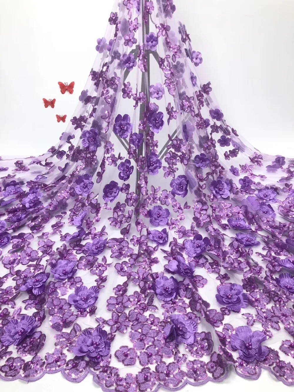 The best-selling Nigerian chiffon lace fabric with exquisite decals high quality African bride embroidery lace for African garme
The best-selling Nigerian chiffon lace fabric with exquisite decals high quality African bride embroidery lace for African garme