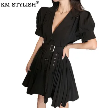 French vintage Hepburn Style Dress Notched collar French niche black pleated one-piece dress WITH BELT S,M,L
French vintage Hepburn Style Dress Notched collar French niche black pleated one-piece dress WITH BELT S,M,L