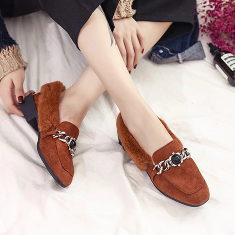 Chaussures Femme glitter rhinestone chains loafer ladies med heel plush moccasins winter fur warm espadrilles chunky shoes women
Chaussures Femme glitter rhinestone chains loafer ladies med heel plush moccasins winter fur warm espadrilles chunky shoes women