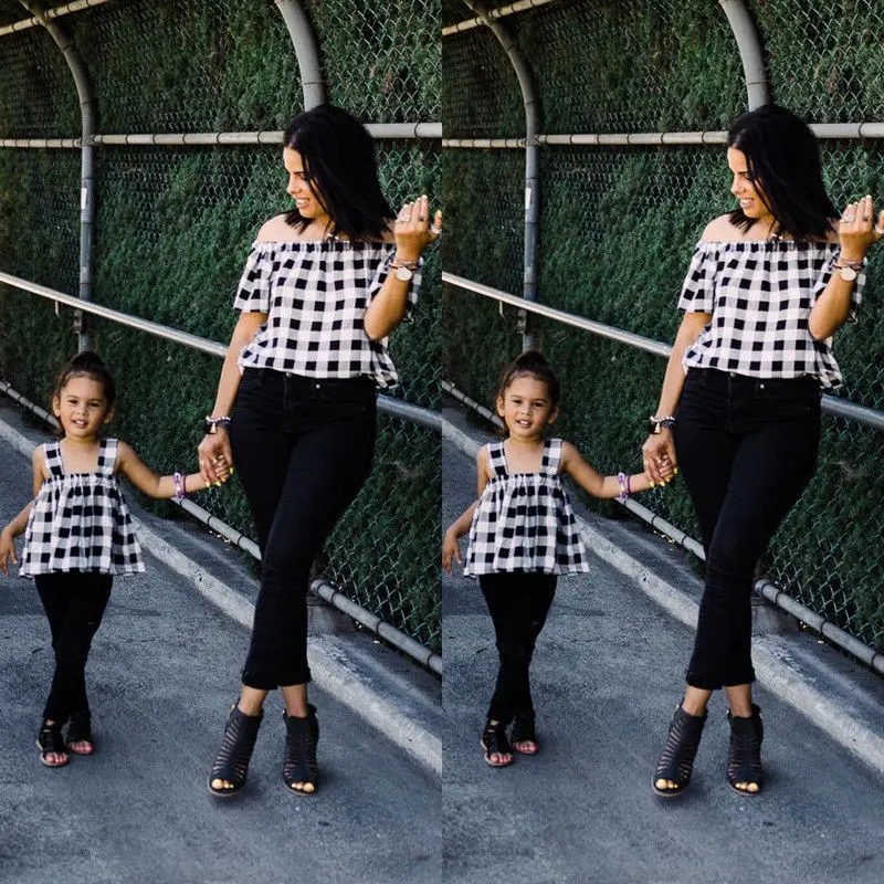 Newest Fashion Mother Girls Summer T-shirts 2018 Mother Daughter Hot Matching Tops Clothes Mom Girl Casual Grip Family Outfit
Newest Fashion Mother Girls Summer T-shirts 2018 Mother Daughter Hot Matching Tops Clothes Mom Girl Casual Grip Family Outfit
