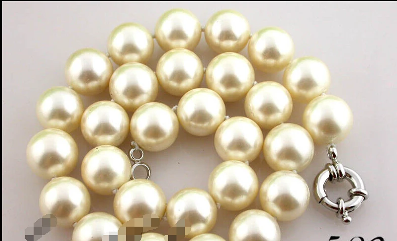 Free shipping >>>>>z1536 18" 14mm round champagne south sea shell pearl necklace
Free shipping >>>>>z1536 18" 14mm round champagne south sea shell pearl necklace