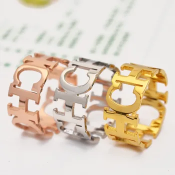 Gold /Silver Plated Broad Alphabet Lovers Rings Never Fade Titanium Steel Fashion Jewelry 2020 New Design Woman Free Shipping
Gold /Silver Plated Broad Alphabet Lovers Rings Never Fade Titanium Steel Fashion Jewelry 2020 New Design Woman Free Shipping
