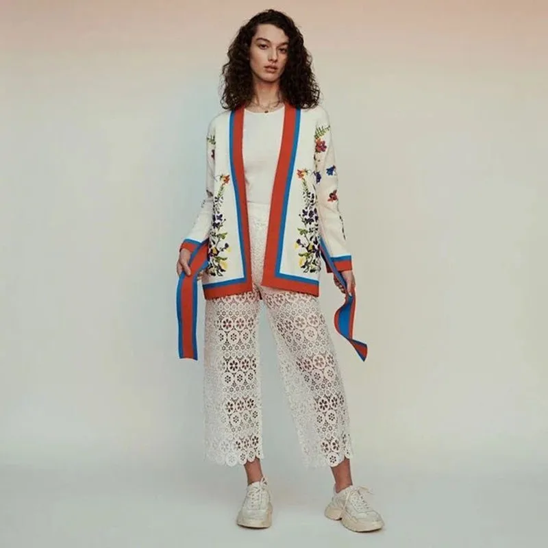 Women Flower Embroidery Cardigan Coat Patchwork Vintage Loose Knitted Top With Belt
Women Flower Embroidery Cardigan Coat Patchwork Vintage Loose Knitted Top With Belt