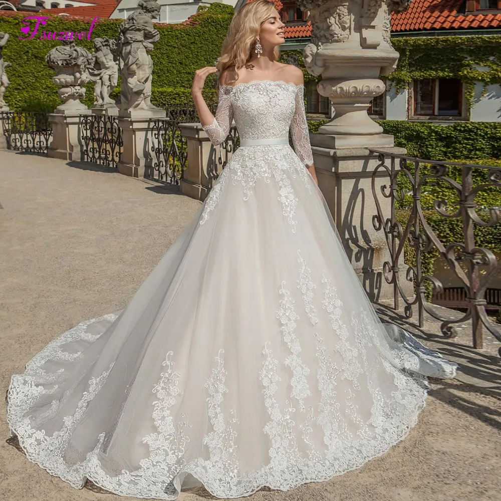 Fsuzwel Sexy Off the Shoulder Boat Neck A-Line Wedding Dresses 2019 Luxury Appliques Half Sleeve Princess Bridal Gown Plus Size
Fsuzwel Sexy Off the Shoulder Boat Neck A-Line Wedding Dresses 2019 Luxury Appliques Half Sleeve Princess Bridal Gown Plus Size