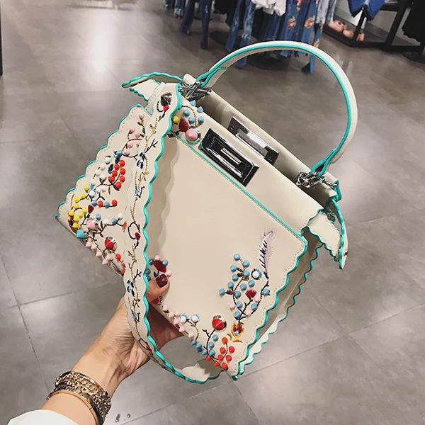Womens Embroidery Embroidery Messenger Satchels Hangbags Rainbow Rivets Stud PU Leather Tote Shoulder Bags New Fashion A156
Womens Embroidery Embroidery Messenger Satchels Hangbags Rainbow Rivets Stud PU Leather Tote Shoulder Bags New Fashion A156