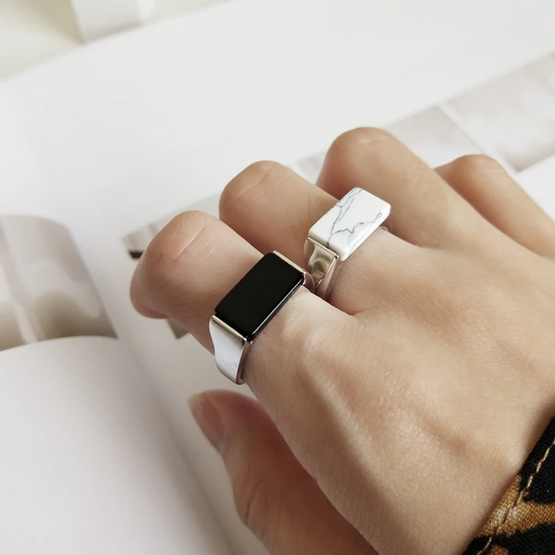 LouLeur 925 sterling silver square white Turquoise black agate rings silver temperament elegant rings for women fine jewelry
LouLeur 925 sterling silver square white Turquoise black agate rings silver temperament elegant rings for women fine jewelry