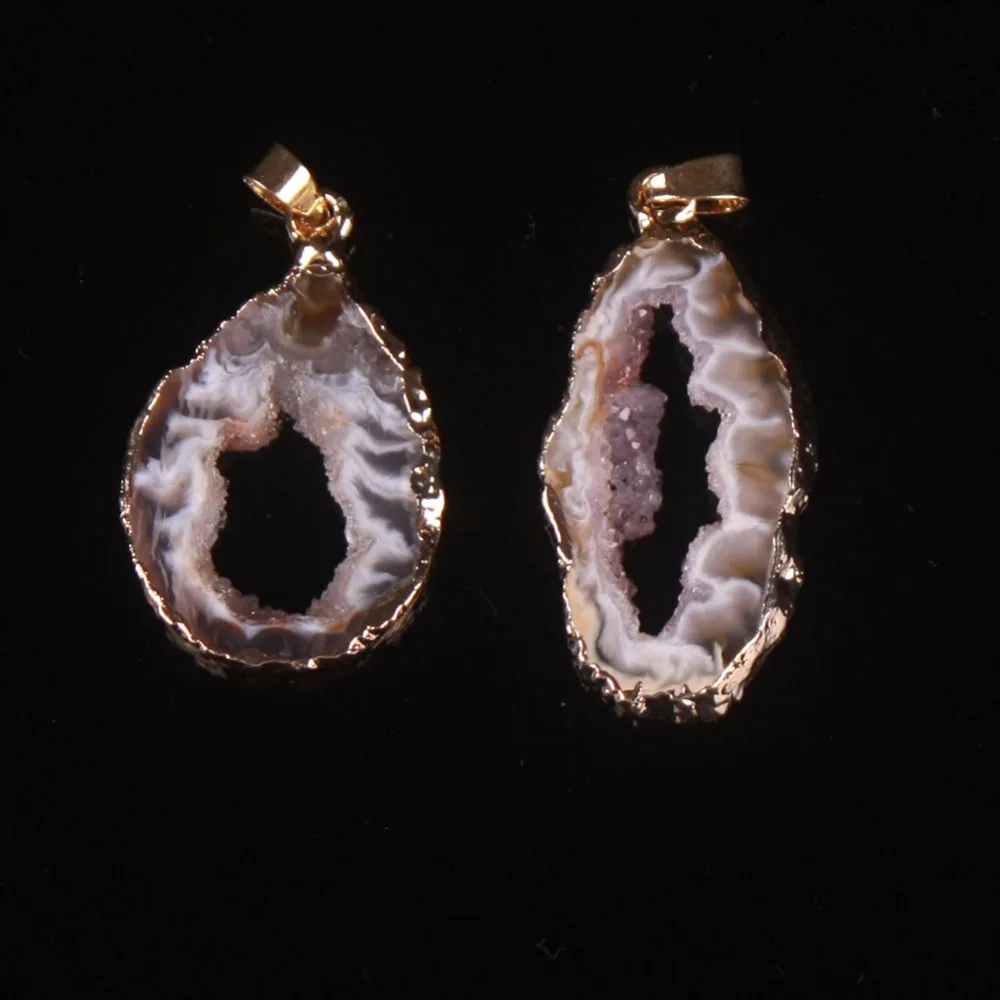 2 Type Gold-Tone Natural Druse Onyx Thin Slice Drusy yellow Crystal Geodes Druzy Cluster Raw Rock Pendant for Holiday Gift
2 Type Gold-Tone Natural Druse Onyx Thin Slice Drusy yellow Crystal Geodes Druzy Cluster Raw Rock Pendant for Holiday Gift