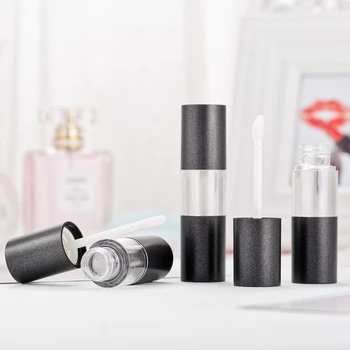 New 8ml Empty lip gloss tubes DIY lipstick bottle Black Lid,Clear Tube,8ml Cylinder lip balm Cosmetic container
New 8ml Empty lip gloss tubes DIY lipstick bottle Black Lid,Clear Tube,8ml Cylinder lip balm Cosmetic container