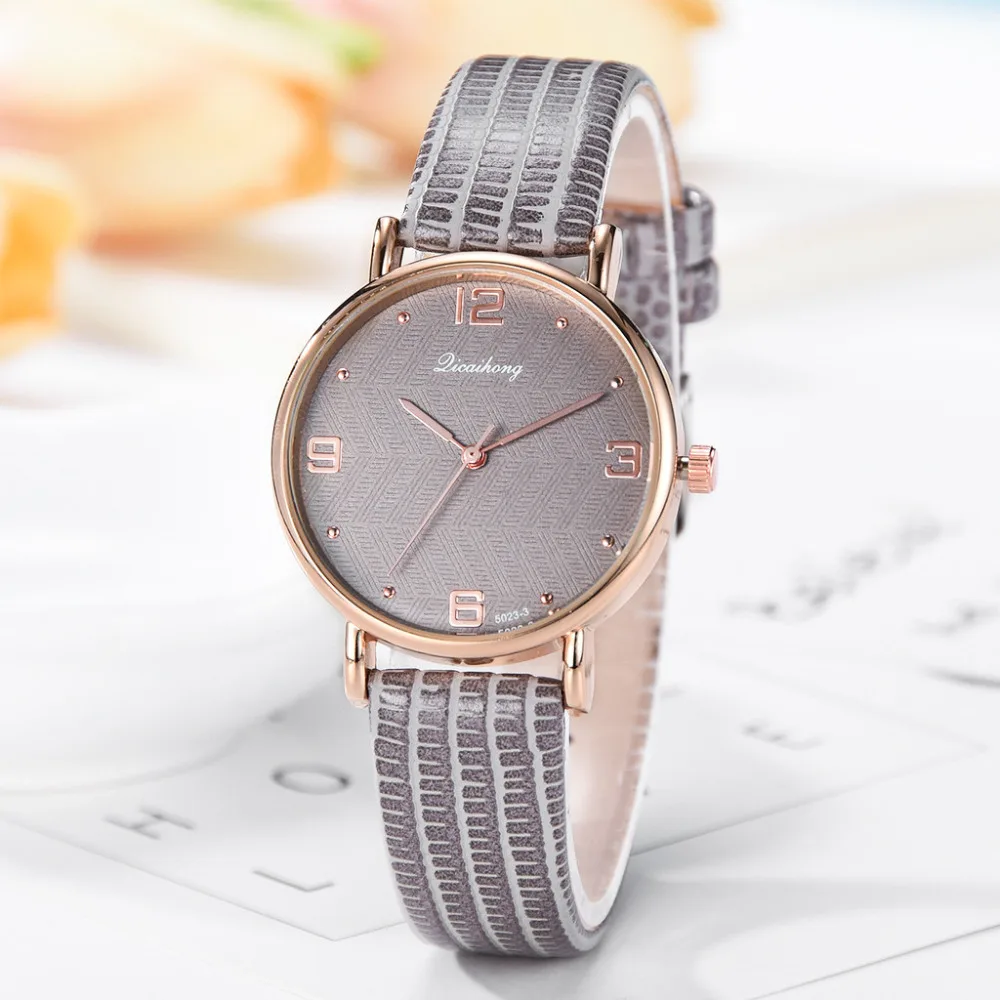 New Fashion Simple Flat No Scale Dial Leather Belt With Quartz Clock For Ladies Womens Watch dameshorloge Horloge Dames urvoi *A
New Fashion Simple Flat No Scale Dial Leather Belt With Quartz Clock For Ladies Womens Watch dameshorloge Horloge Dames urvoi *A