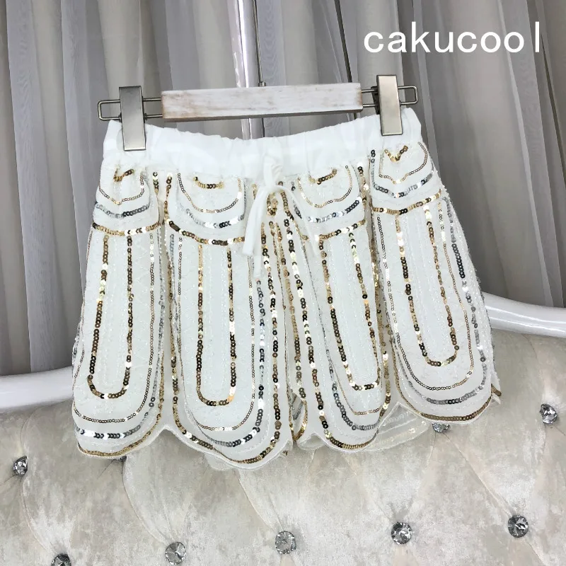 Cakucool Women Summer Chiffon Shorts Beading Wide Leg Shorts Sequined Bling Vocation Loose Shorts Capris Female
Cakucool Women Summer Chiffon Shorts Beading Wide Leg Shorts Sequined Bling Vocation Loose Shorts Capris Female