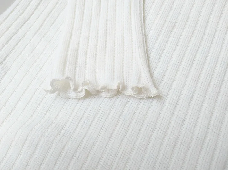 4493320587_2020384570