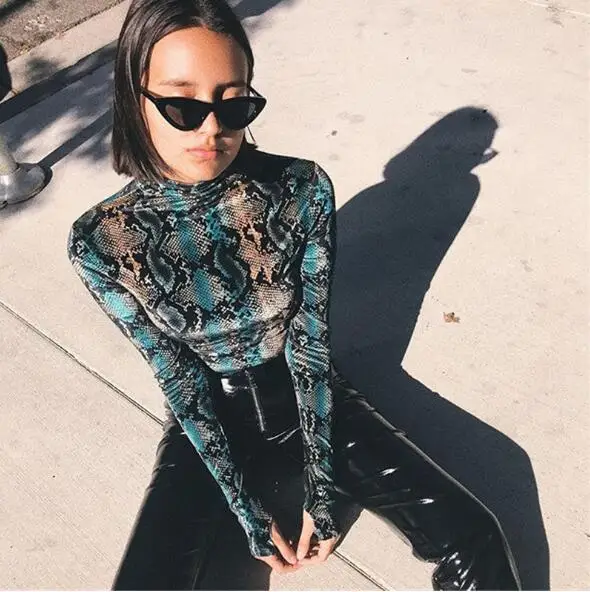 Autumn and winter new snake-slim self-cultivation high-neck long-sleeved jumpsuit
Autumn and winter new snake-slim self-cultivation high-neck long-sleeved jumpsuit