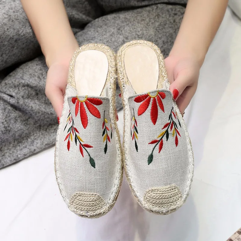 Women's Denim embroider mules shoes summer beach flax leaves slippers 2019 ladies cane flat slides sandals closed toe flip flops
Women's Denim embroider mules shoes summer beach flax leaves slippers 2019 ladies cane flat slides sandals closed toe flip flops