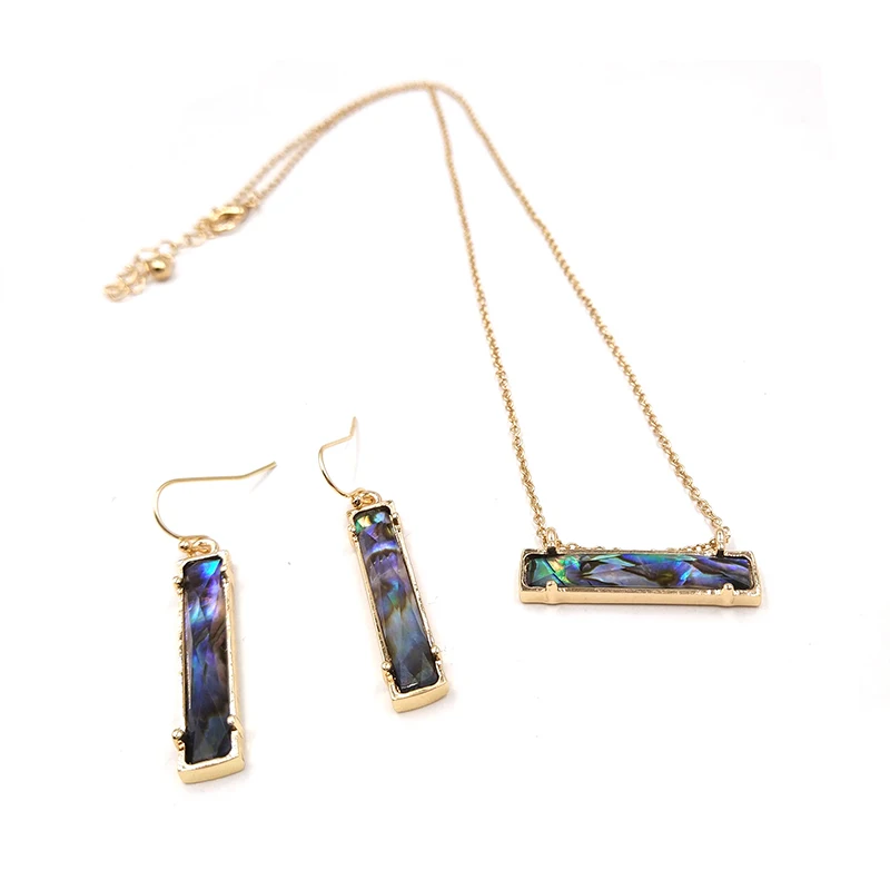2019 New Hot Selling Rectangle Crystal Stone Surface Choker Red Resin Pendant Necklace Women Gift Fashion Jewelry Wholesale
2019 New Hot Selling Rectangle Crystal Stone Surface Choker Red Resin Pendant Necklace Women Gift Fashion Jewelry Wholesale