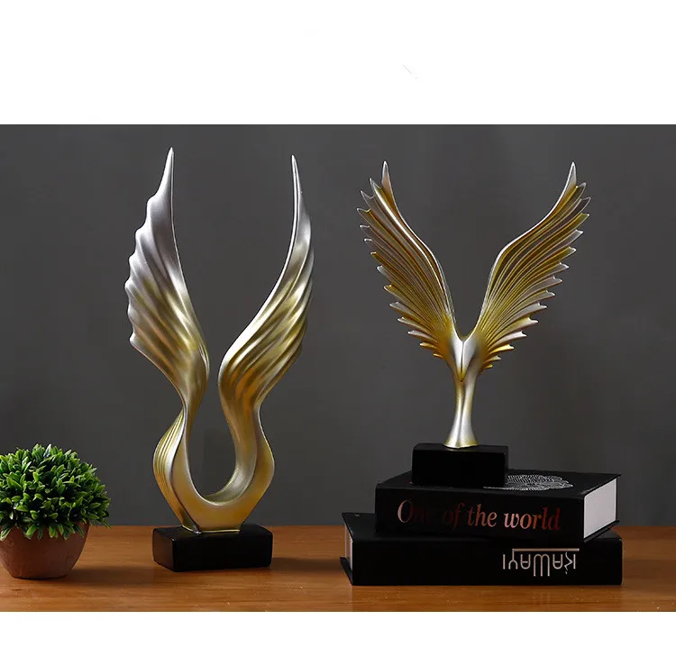 

1PC American Home Decoration Furnishing Great Hawk Spreads Wings Mascot Livingroom Office Crafts TV Cabinet Gift JL 253