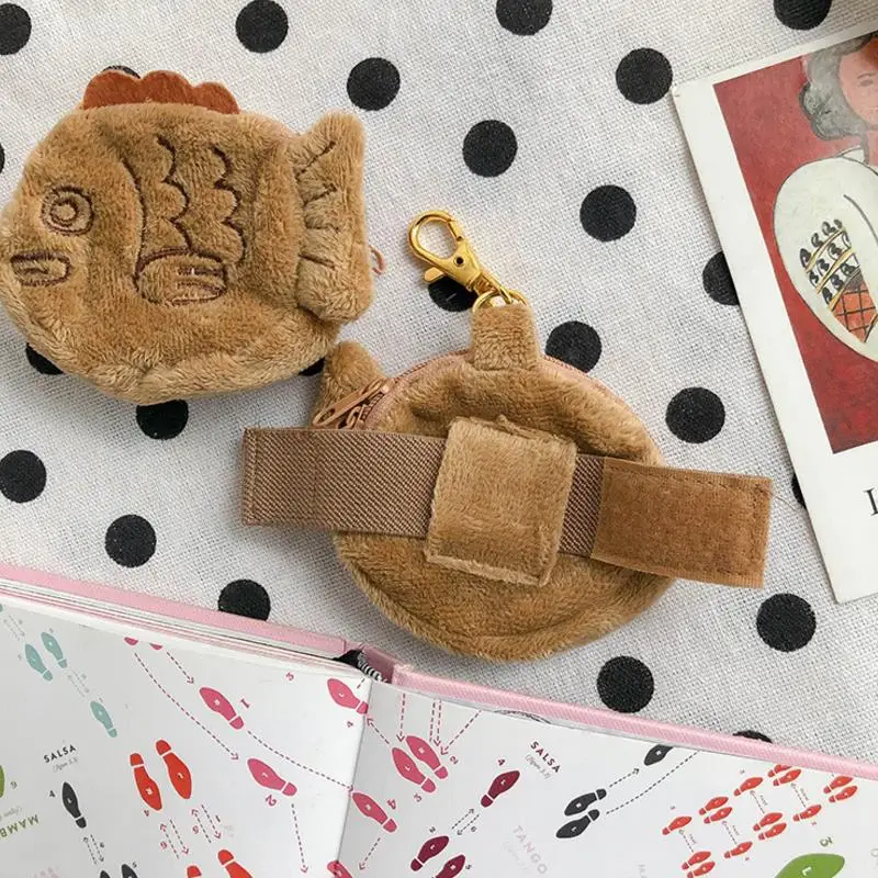1pc new Creative Cartoon Animal fish coin purse plush keychain bag pendant soft stuffed plush toys for kids gifts
1pc new Creative Cartoon Animal fish coin purse plush keychain bag pendant soft stuffed plush toys for kids gifts