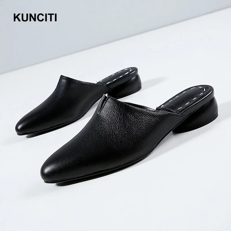 2018 KUNCITI Soft Genuine Leather Footwear Shoes Ladies Slip On Low Heel Mules Shoes Round Toe High Quality Flat Loafers S07
2018 KUNCITI Soft Genuine Leather Footwear Shoes Ladies Slip On Low Heel Mules Shoes Round Toe High Quality Flat Loafers S07