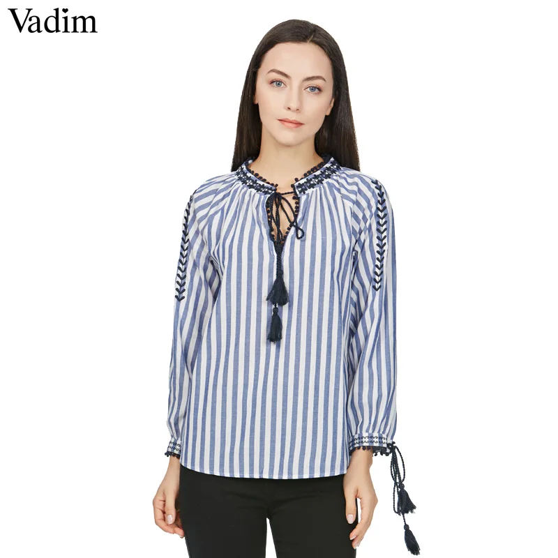 Vadim women V neck floral embroidery tassel striped shirts bow tie long sleeve pleated blouse retro casual tops blusas LT1956
Vadim women V neck floral embroidery tassel striped shirts bow tie long sleeve pleated blouse retro casual tops blusas LT1956