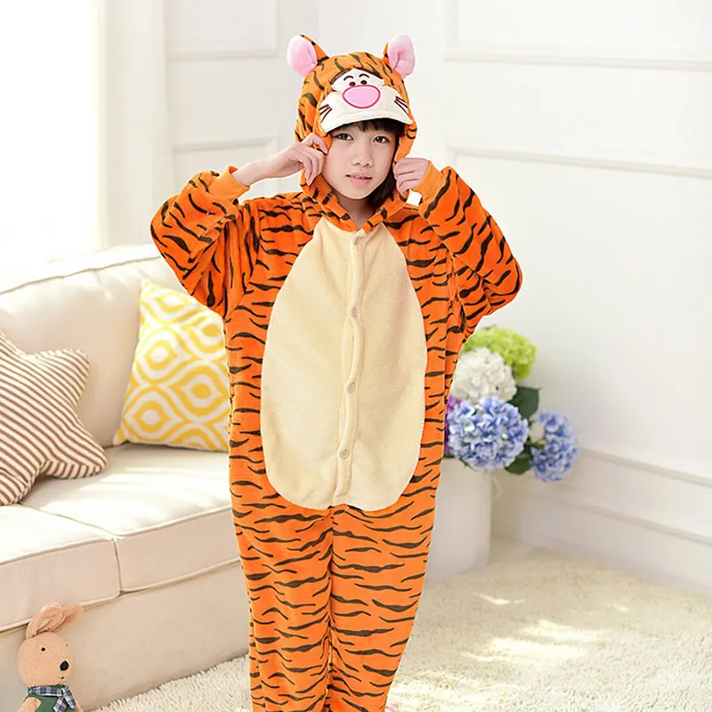 2019 Cute Ferocious Tigger Cartoon animals Flannel Autumn And Winter Unisex Children Pajama 4T-12T Cosplay Party Pajama sets
2019 Cute Ferocious Tigger Cartoon animals Flannel Autumn And Winter Unisex Children Pajama 4T-12T Cosplay Party Pajama sets