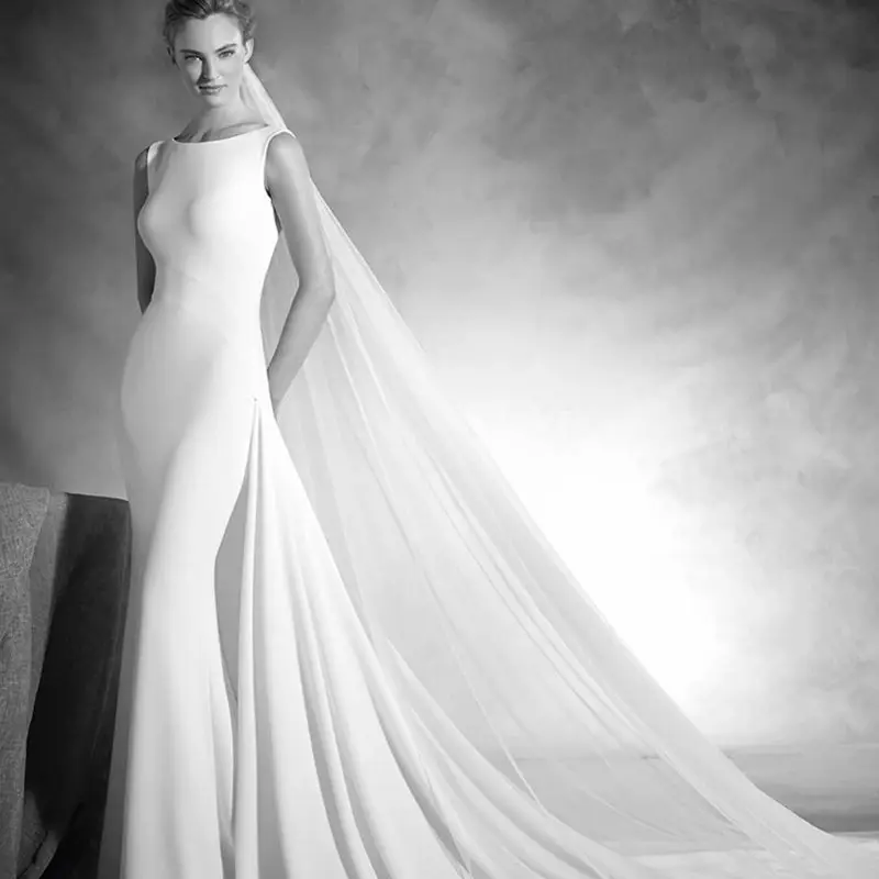 2x1.5M 1 Tier Womens Minimalist Simple Plain Solid Color Wedding Veil Cathedral Length Trailing Photograph Bridal Veil With Comb
2x1.5M 1 Tier Womens Minimalist Simple Plain Solid Color Wedding Veil Cathedral Length Trailing Photograph Bridal Veil With Comb