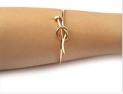 Foreign Trade Jewelry European and American High-end Custom Copper Casting Nail Bracelet YP2044
Foreign Trade Jewelry European and American High-end Custom Copper Casting Nail Bracelet YP2044