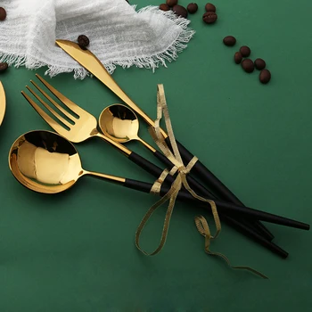 Hot Sale 4 pieces Mirror light Portuguese black and gold Dinnerware 304 Stainless Steel Cutlery Kitchen Food Tableware Set
Hot Sale 4 pieces Mirror light Portuguese black and gold Dinnerware 304 Stainless Steel Cutlery Kitchen Food Tableware Set