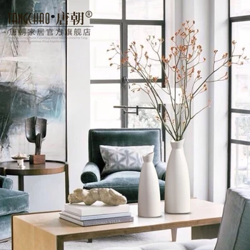 Contemporary Household Adornment White Vase Chinese Porcelain Vases Wedding Decoration Vase Home Decor
Contemporary Household Adornment White Vase Chinese Porcelain Vases Wedding Decoration Vase Home Decor