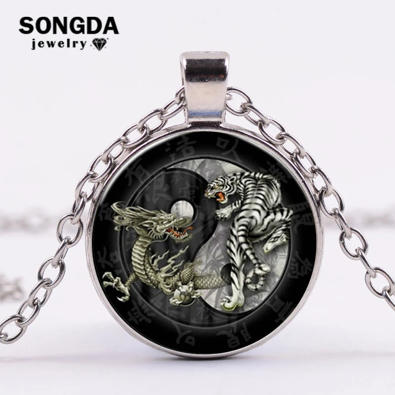 SONGDA Ancient Yin Yang Tai Chi Male Necklace Cyan Dragon & White Tiger Rune Totem Glass Cabochon Necklaces Pendants Punk Chain
SONGDA Ancient Yin Yang Tai Chi Male Necklace Cyan Dragon & White Tiger Rune Totem Glass Cabochon Necklaces Pendants Punk Chain