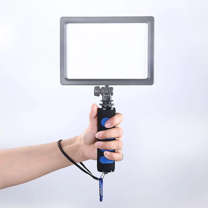 1Pc Blue Sponge Handheld Stabilizer Grip LED Flash Lights handle Stand For Nokin/ Canon Gopro/SJCAM Camera SLR Accessories
1Pc Blue Sponge Handheld Stabilizer Grip LED Flash Lights handle Stand For Nokin/ Canon Gopro/SJCAM Camera SLR Accessories