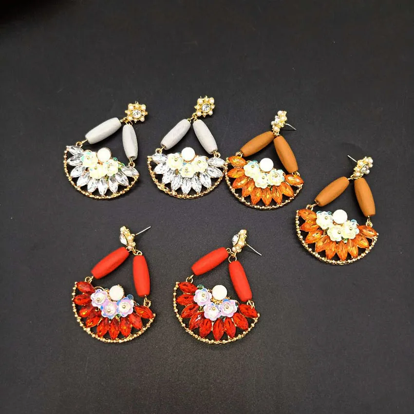 New European luxury full fan-shaped water wild temperament earrings retro bride earrings with Fashion wild long earrings 885
New European luxury full fan-shaped water wild temperament earrings retro bride earrings with Fashion wild long earrings 885