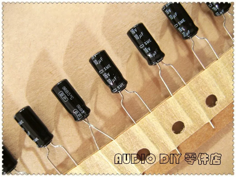 20PCS/100PCS NIPPON CHEMI-CON SME-BP series 10uF 16V 16V10UF non-polar electrolytic capacitor
20PCS/100PCS NIPPON CHEMI-CON SME-BP series 10uF 16V 16V10UF non-polar electrolytic capacitor