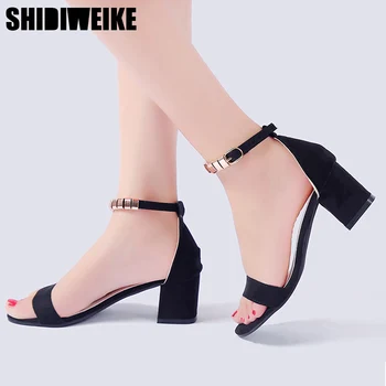 Metal String Bead Summer Women Sandals Open Toe shoes Women's Sandles Square heel Women Shoes Korean Style Gladiator Shoes n981 
Metal String Bead Summer Women Sandals Open Toe shoes Women's Sandles Square heel Women Shoes Korean Style Gladiator Shoes n981