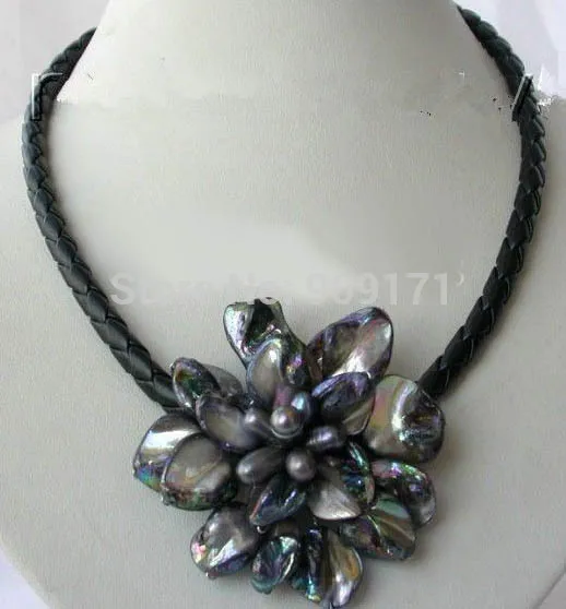 Free Shipping>>classic black baroque freshwater pearl shell flower leather necklace
Free Shipping>>classic black baroque freshwater pearl shell flower leather necklace