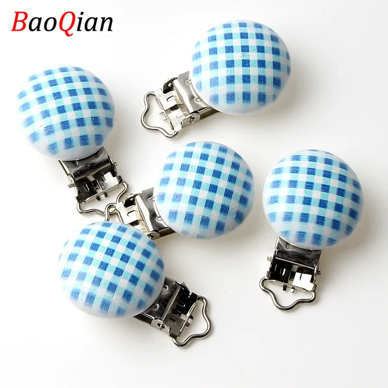 5Pcs Blue lattice Metal Wood Baby Pacifier Clips For Baby Infant Soother Clasps Teethers Holders
5Pcs Blue lattice Metal Wood Baby Pacifier Clips For Baby Infant Soother Clasps Teethers Holders