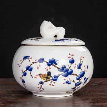 christmas Jingdezhen pottery and porcelain tea cans green flowers and Pu'er black tea storage tank sealed Tieguanyin tea box
christmas Jingdezhen pottery and porcelain tea cans green flowers and Pu'er black tea storage tank sealed Tieguanyin tea box